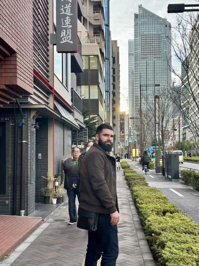  --,   Artur, 36 ,   ,   , c 