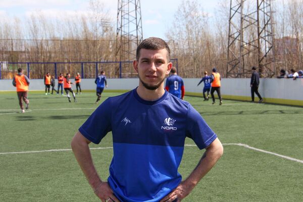  ,   Denis, 26 ,   ,   , c , 