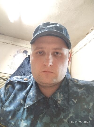  --,   Mikhail, 25 ,   ,   