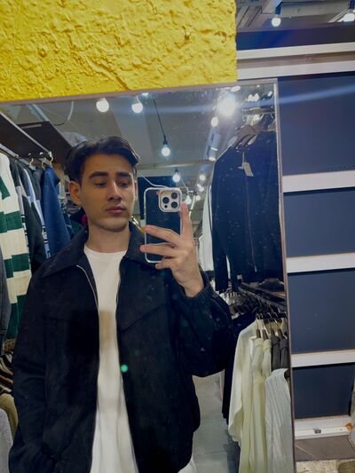  ,   Jakon, 24 ,   ,   