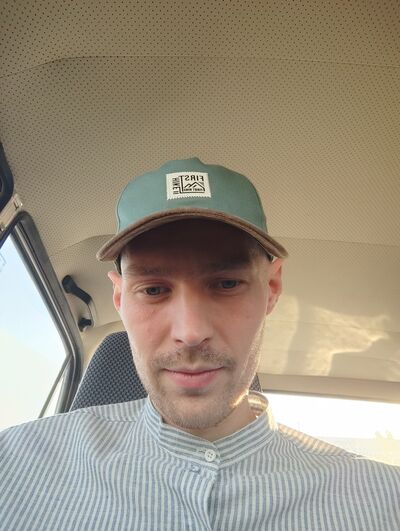  ,   Mikhail, 29 ,   ,   , c 