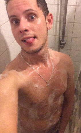  ,   Artem, 31 ,   ,   , c , 