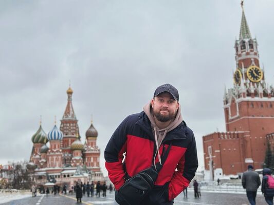  ,   Marat, 41 ,   ,   
