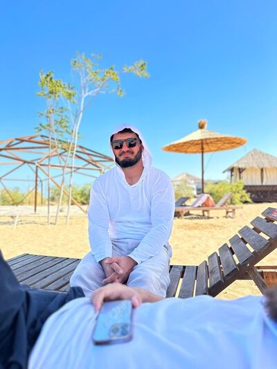 ,   Karim, 33 ,   ,   , c , 