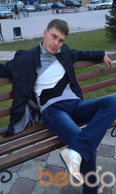  ,   Sasha, 32 ,   