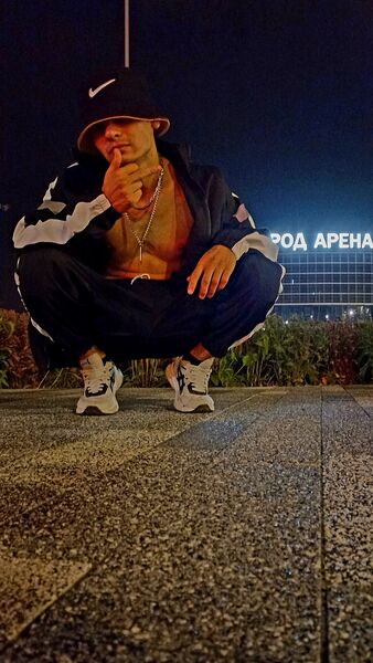  ,   Vladislav, 24 ,   ,   