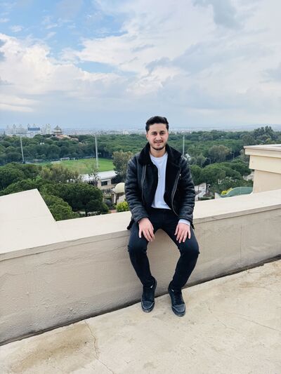  ,   Ahmet, 25 ,   ,   