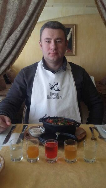  ,   Viktor, 55 ,   ,   