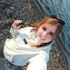 ,  Alina, 28