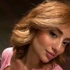  ,  Zarina, 34